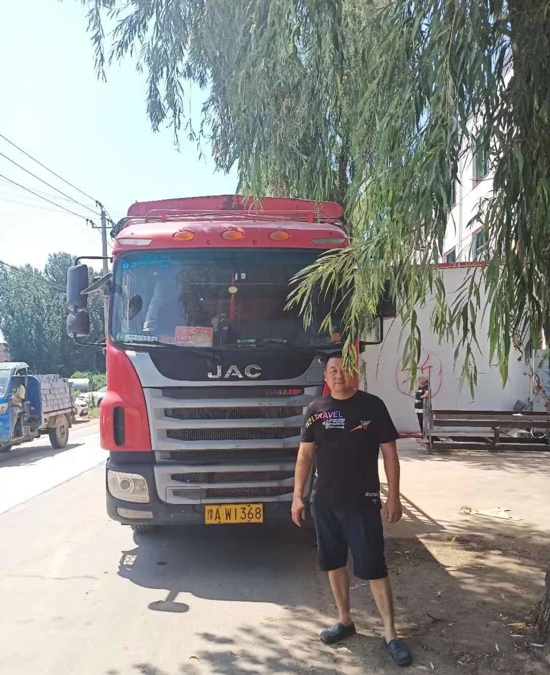 湖南長沙智能化多功能全自動(dòng)衛(wèi)生紙加工設(shè)備發(fā)貨